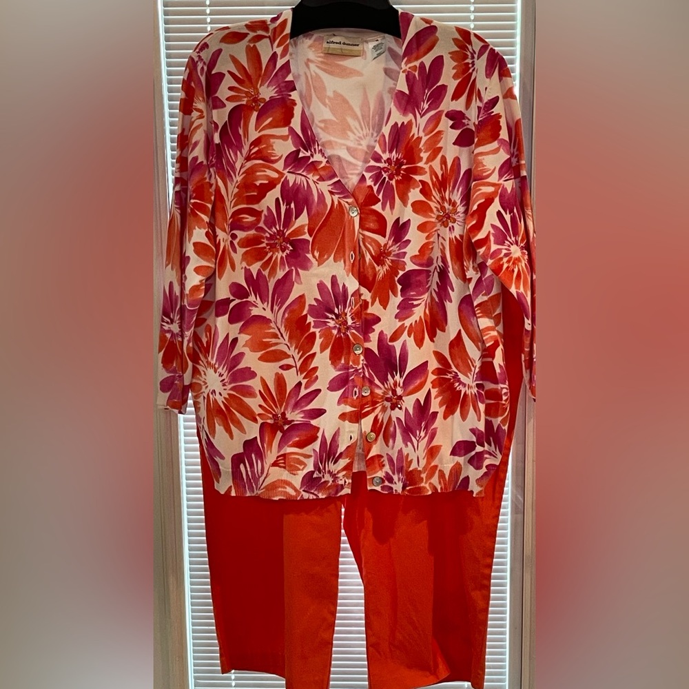 $20 FOR 2-PIECE SET
Alfred Dunner Cardigan & Capri Set